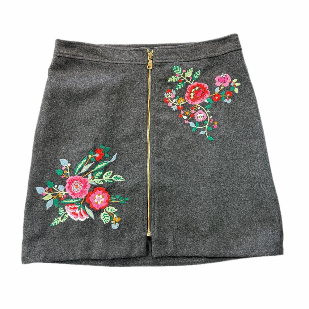 LOFT NEW PETITE Gray Floral Embroidered Zip Boho Chic Romantic Cute Mini Skirt